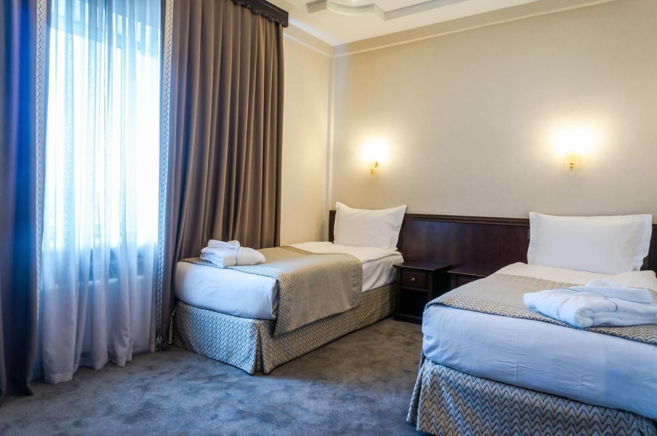 Royal Palace Hotel Almaty Exterior foto